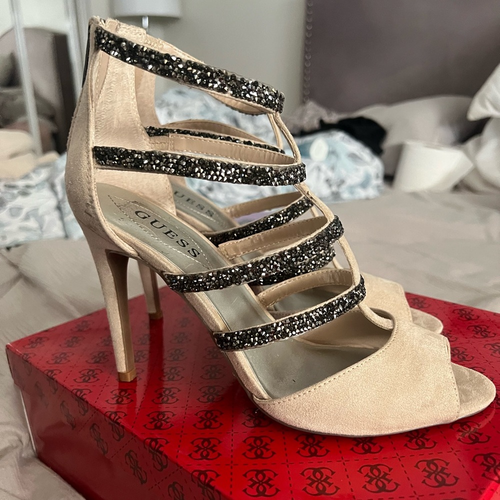 NWT Guess Light Fabric Heels